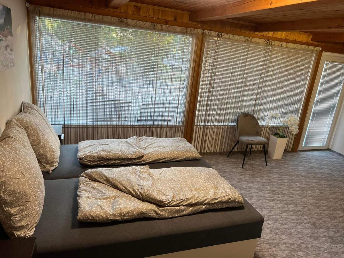 Kinizsi Udvar Apartmanház Balatonboglár Exteriér fotografie
