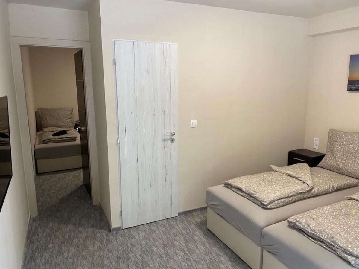 Kinizsi Udvar Apartmanház Balatonboglár Exteriér fotografie