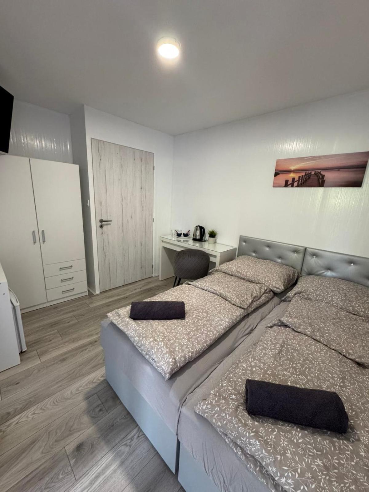 Kinizsi Udvar Apartmanház Balatonboglár Exteriér fotografie