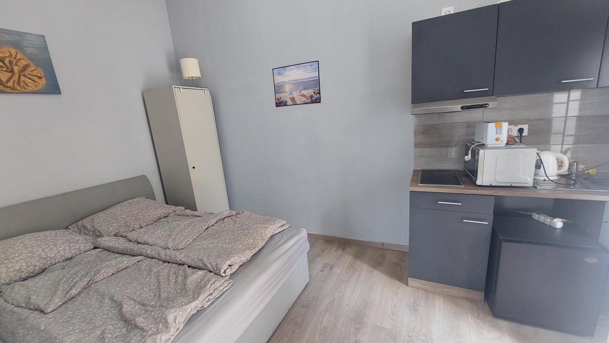Kinizsi Udvar Apartmanház Balatonboglár Exteriér fotografie